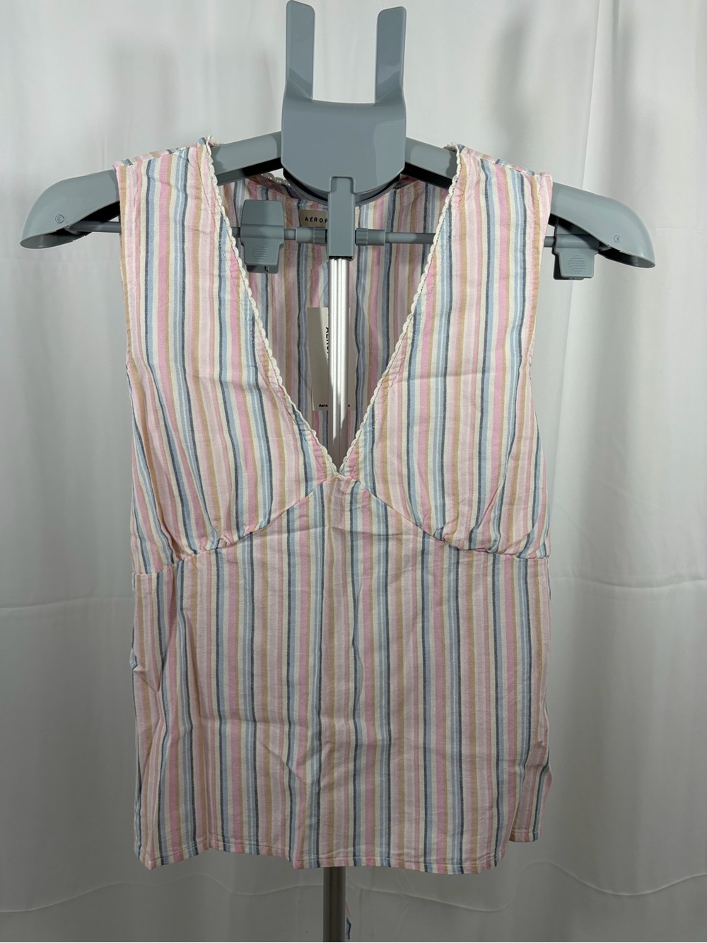 NWT Aeropostale Women’s Size Large Pastel Stripe Shirt